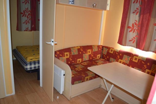 Le Clocher De Neyran Hotel Saint-Gervais-sur-Mare Buitenkant foto